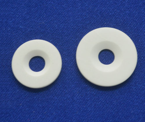 該如何正確選擇高質量標準氧化鋯陶瓷片？