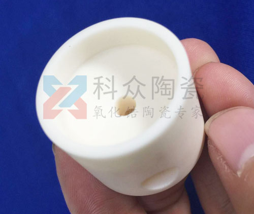 如何制備高純度的氧化鋁陶瓷粉末？